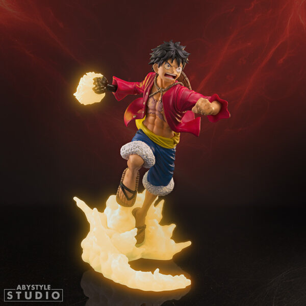 one piece figurine luffy glow in the dark x2 (3)